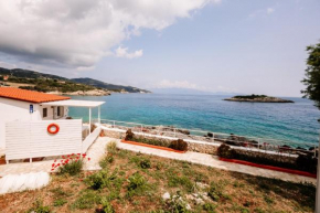Floreika Studio By The Sea